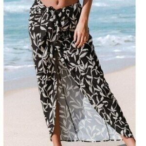NWT Black Tropical Print Bathing Suit Coverup Size Medium Beach Sarong